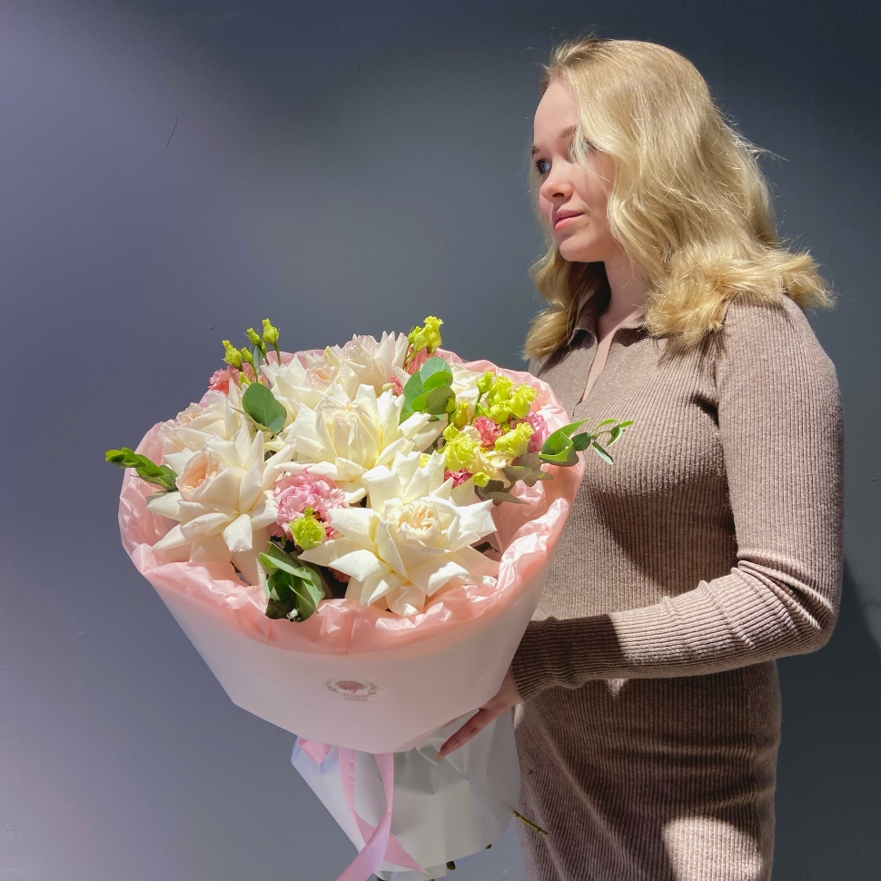 Дуо букет с розами и эустомой