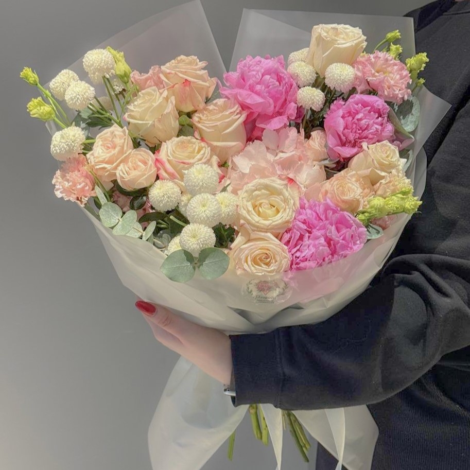 Сборный букет "Сказочная весна"