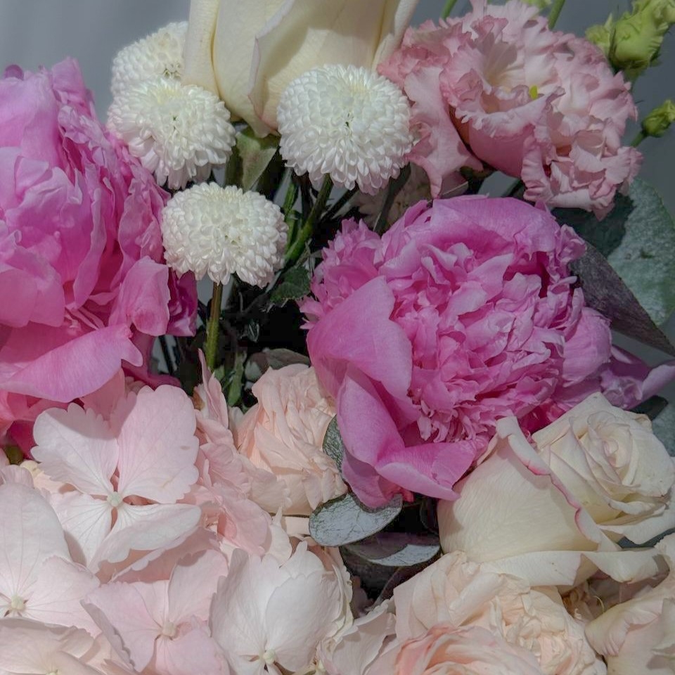 Сборный букет "Сказочная весна"