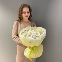 Сборный букет с ромашкой и гортензией