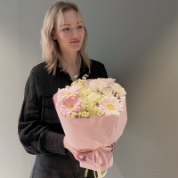 Сборный букетс герберой, гортензий и хризантемой