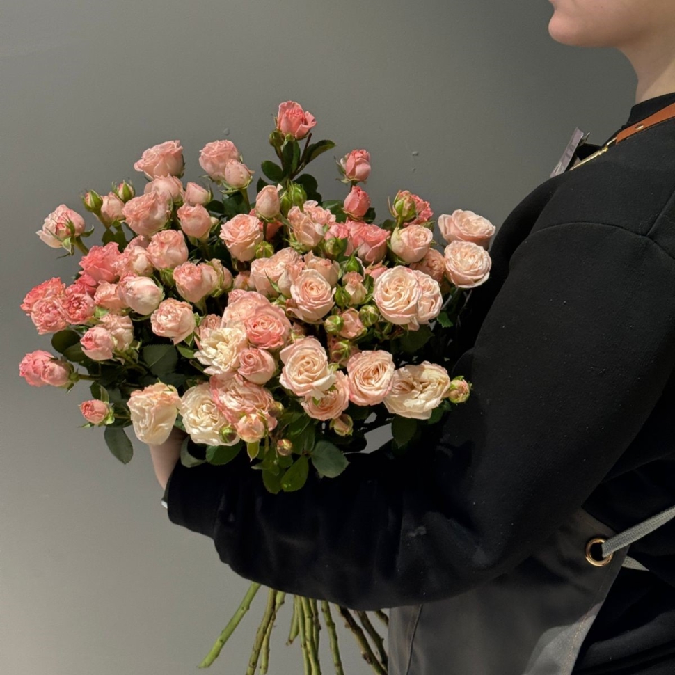 Роза Кустовая Россия (розовая)