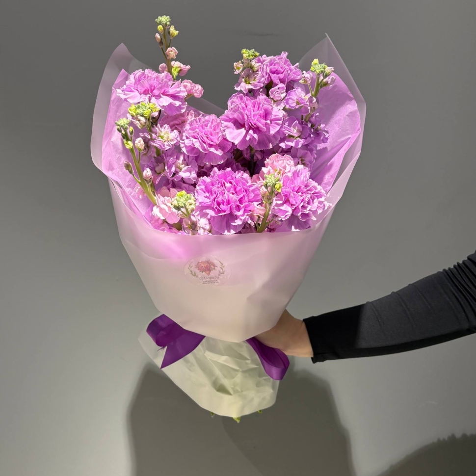 Дуо  букет с маттиолой и диантусами