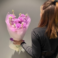 Дуо  букет с маттиолой и диантусами