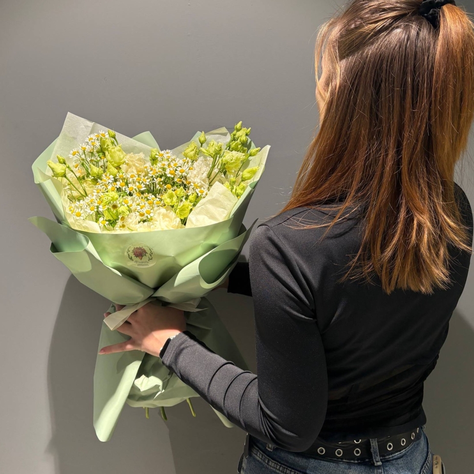 Дуо букет с эустомой  и танацетумами