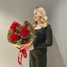 Букет с розой, нобилисом и леукадендроном
