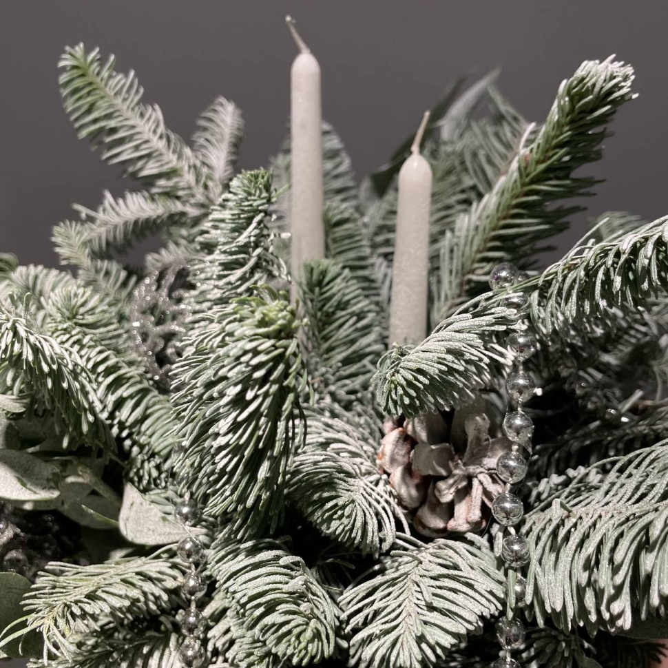 Композиция с нобилисом свечами