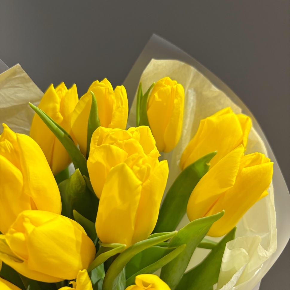 Монобукет из желтых тюльпанов