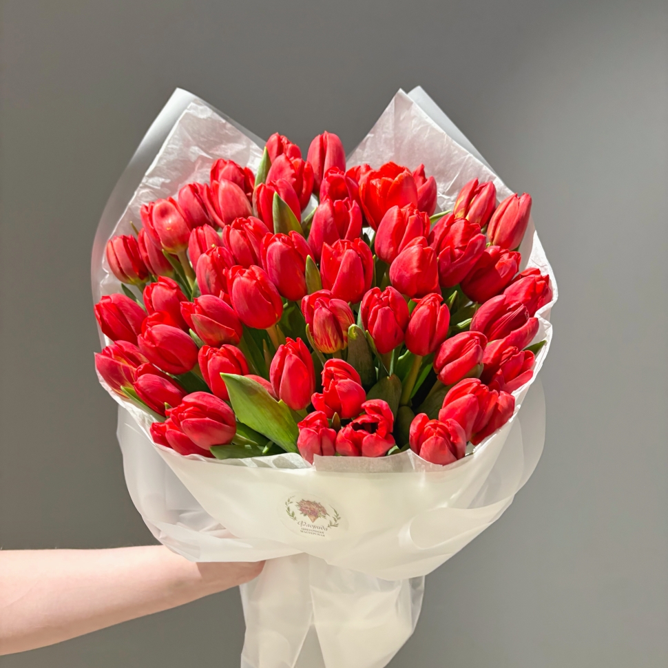 Монобукет из красных тюльпанов