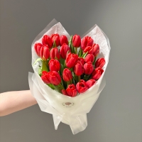 Монобукет из красных тюльпанов