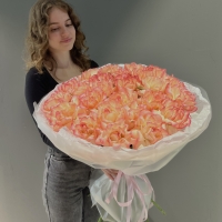 Монобукет из вывернутой розы