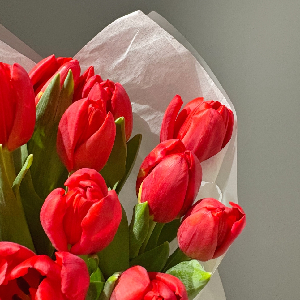 Монобукет из красных тюльпанов